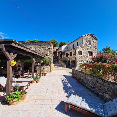Mes Maisons Gardoises, Two Gites Sleeping 13 With Two Private Pools, Kids Room, Laundry, Disco, Free Wifi, Linen And Dog'S Are Welcome Gagnières Eksteriør billede