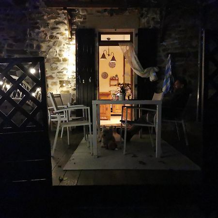 Mes Maisons Gardoises, Two Gites Sleeping 13 With Two Private Pools, Kids Room, Laundry, Disco, Free Wifi, Linen And Dog'S Are Welcome Gagnières Eksteriør billede