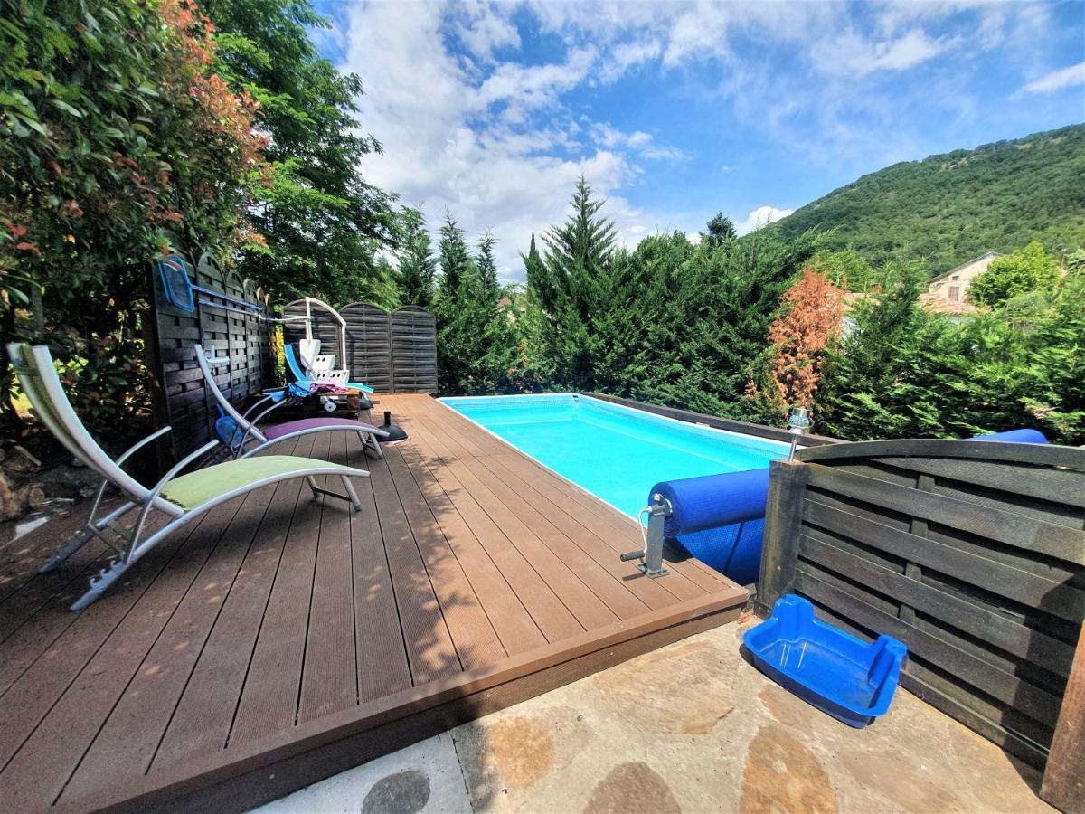Mes Maisons Gardoises, Two Gites Sleeping 13 With Two Private Pools, Kids Room, Laundry, Disco, Free Wifi, Linen And Dog'S Are Welcome Gagnières Eksteriør billede