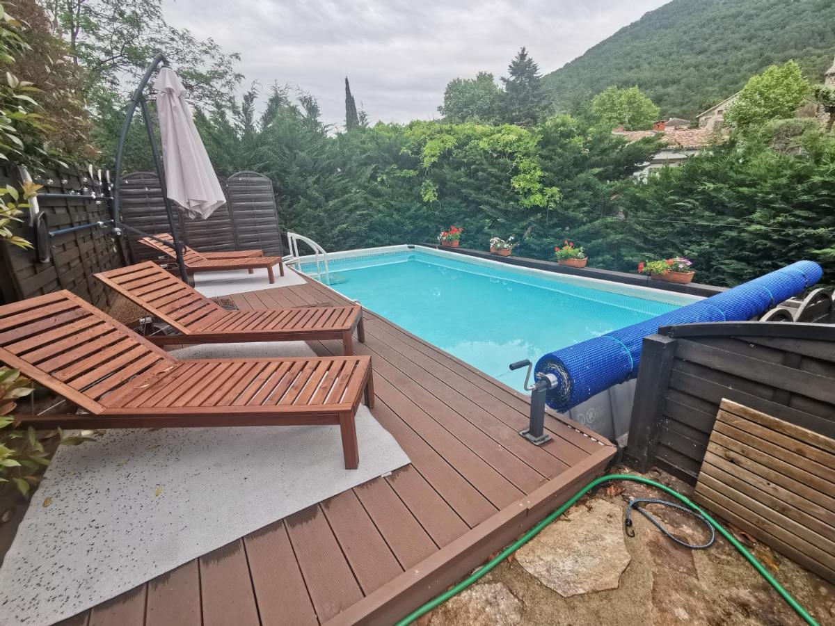Mes Maisons Gardoises, Two Gites Sleeping 13 With Two Private Pools, Kids Room, Laundry, Disco, Free Wifi, Linen And Dog'S Are Welcome Gagnières Eksteriør billede