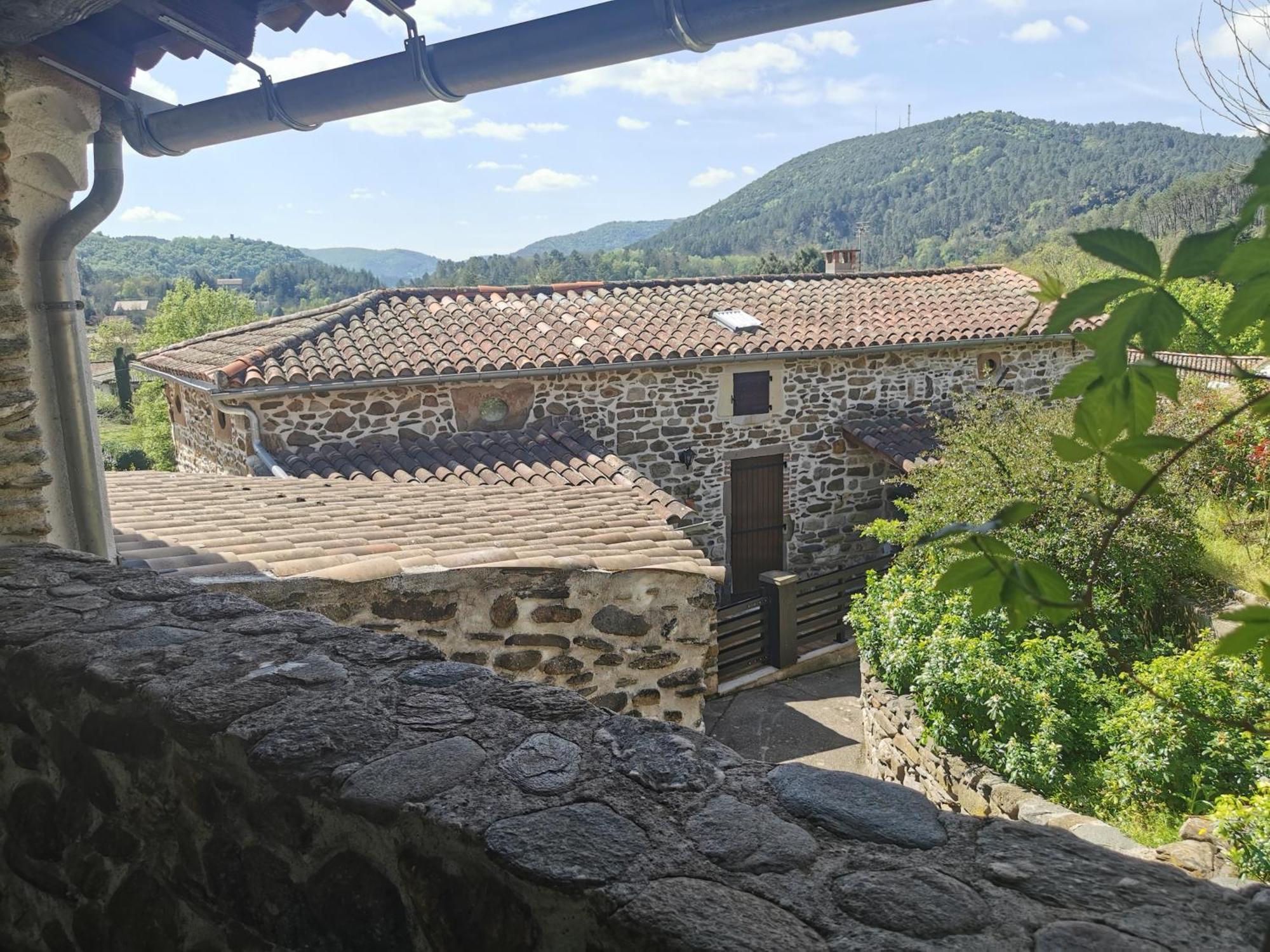 Mes Maisons Gardoises, Two Gites Sleeping 13 With Two Private Pools, Kids Room, Laundry, Disco, Free Wifi, Linen And Dog'S Are Welcome Gagnières Eksteriør billede